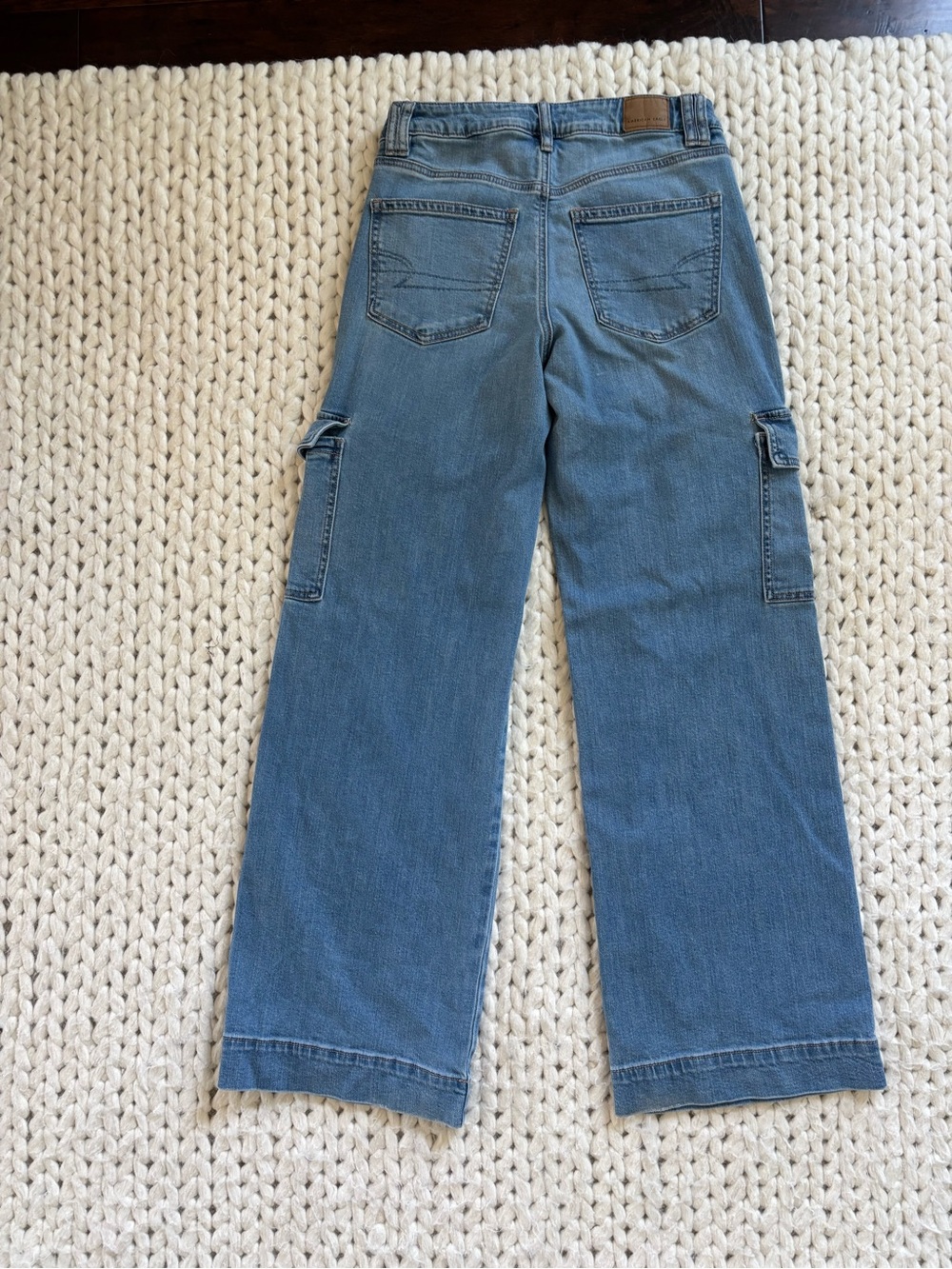 American Eagle Outfitters Light Blue Wide-Leg Cargo Jeans - Picture 2 of 3